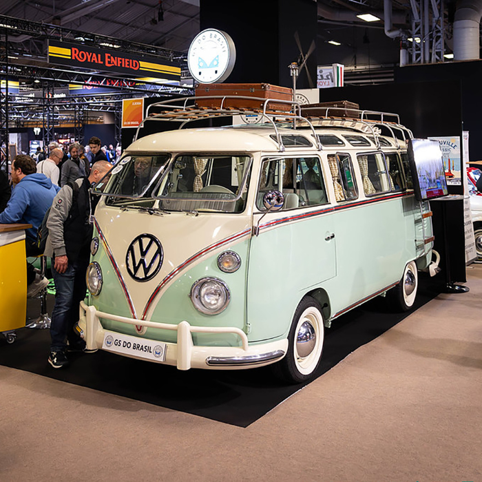 Salon Rétromobile - carré saint malo carre